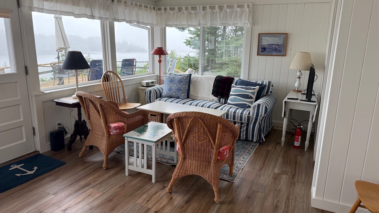 Photo of Livingroom in Vinalhaven