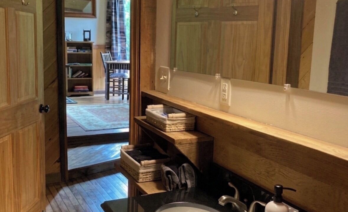 Photo of Bathroom in Port Kent