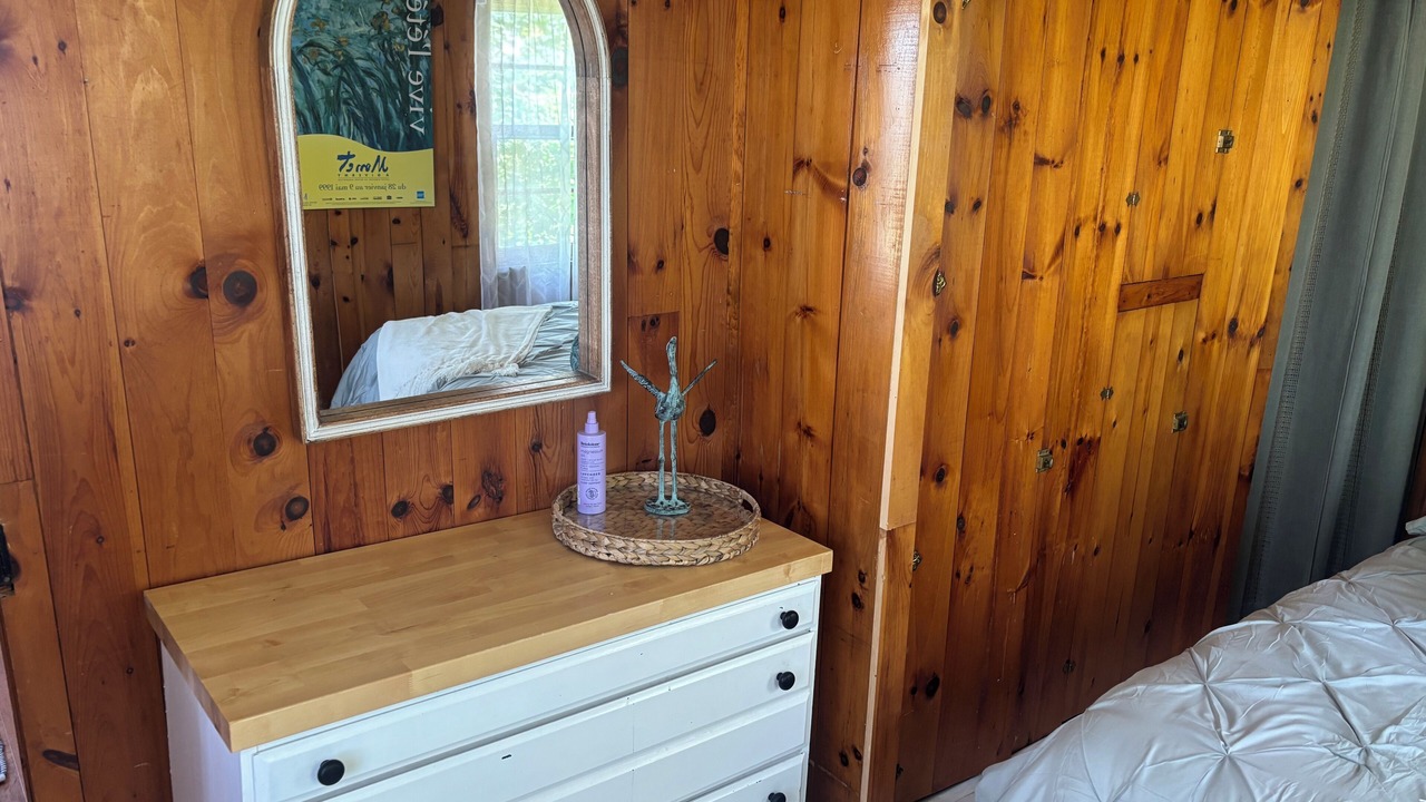 Photo of Bedroom in Champlain