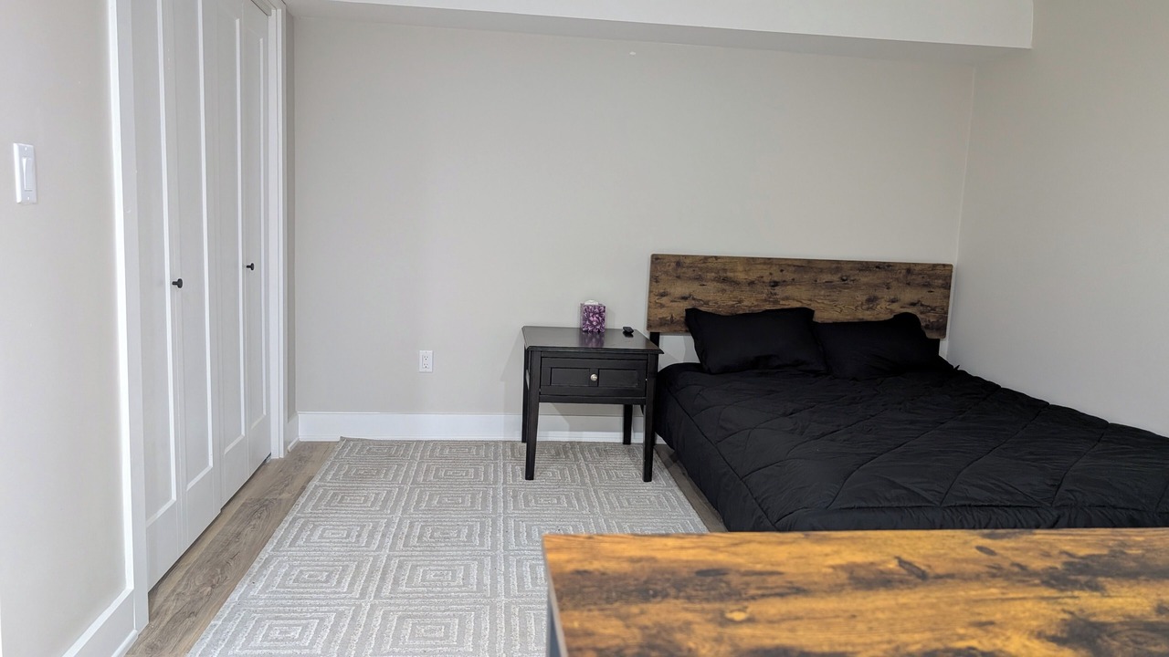 Photo of Bedroom in Stoney Creek