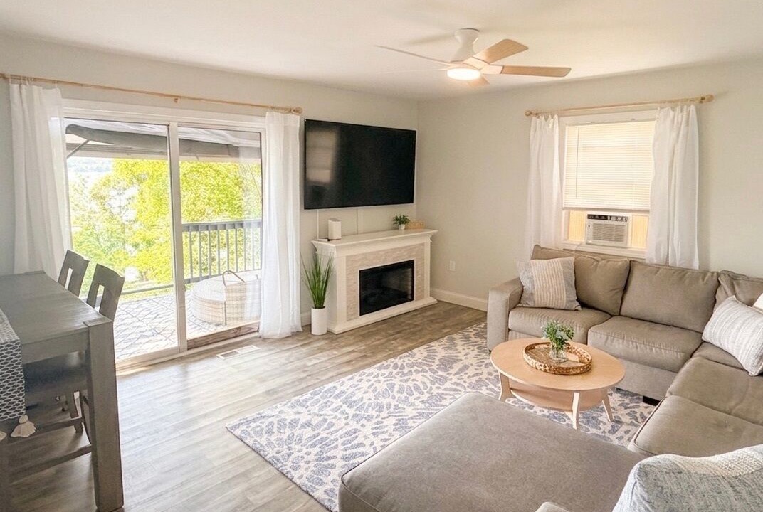 Photo of Livingroom in Winnisquam