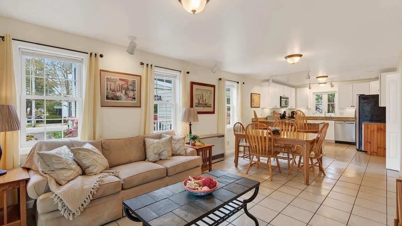 Photo of Livingroom in Ocean Park