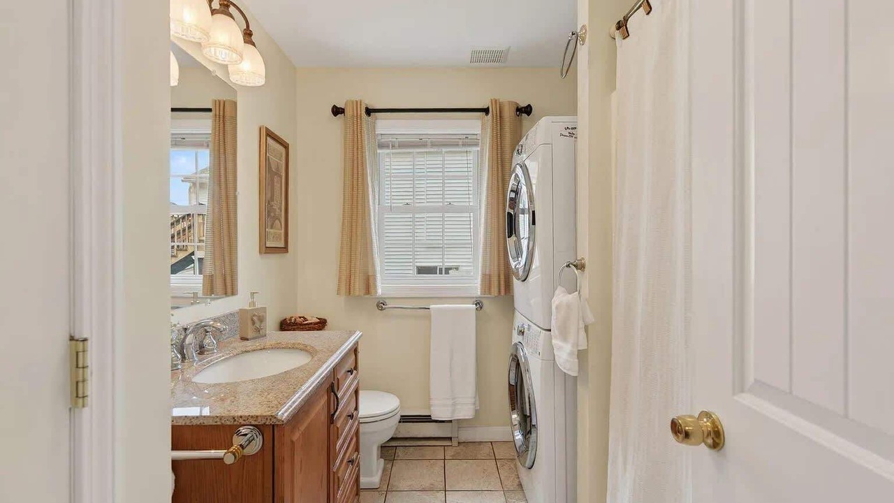 Photo of Bathroom in Ocean Park
