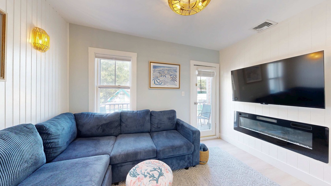 Photo of Livingroom in Oak Bluffs
