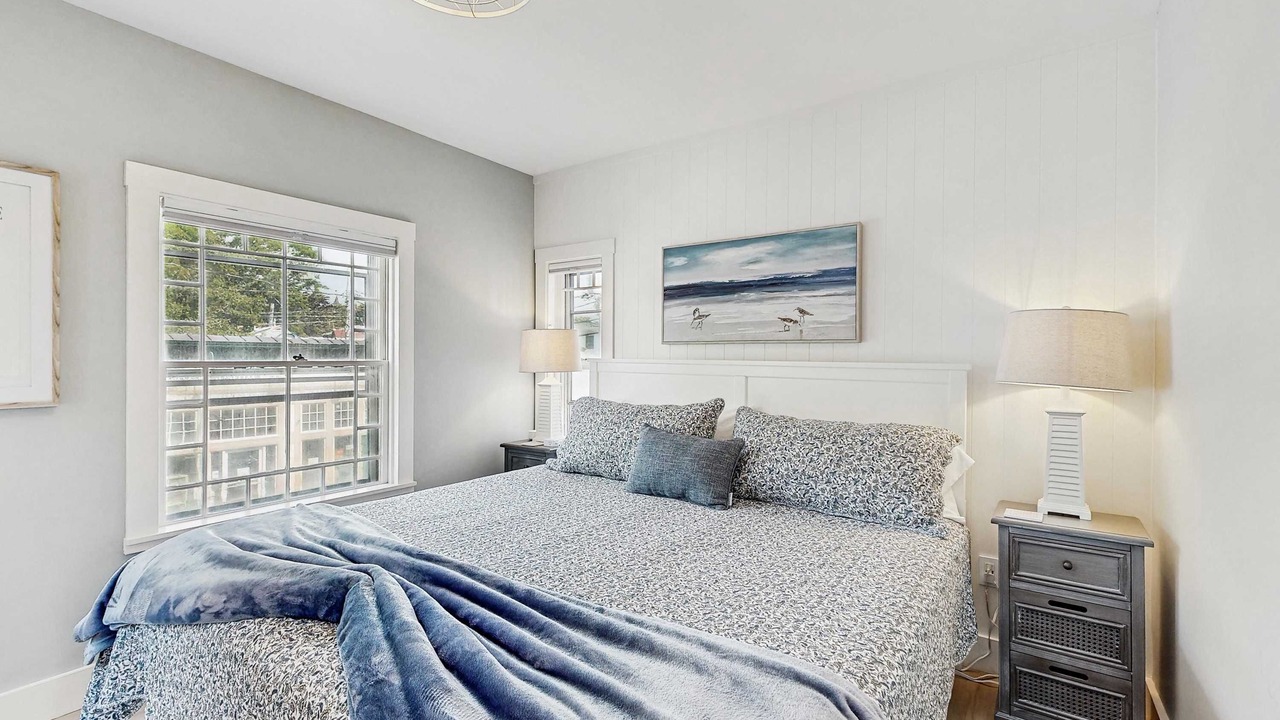 Photo of Bedroom in Oak Bluffs