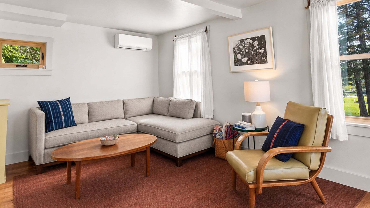 Photo of Livingroom in Deer Isle
