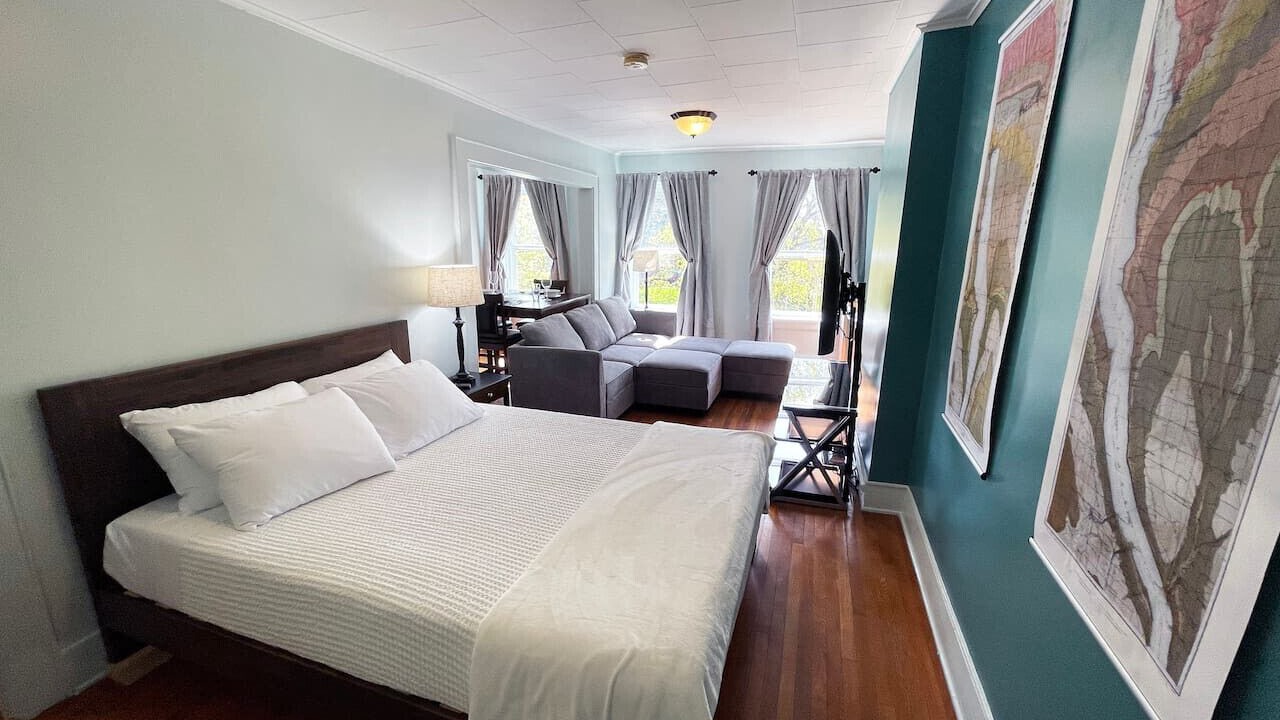 Photo of Bedroom in South Main Street
