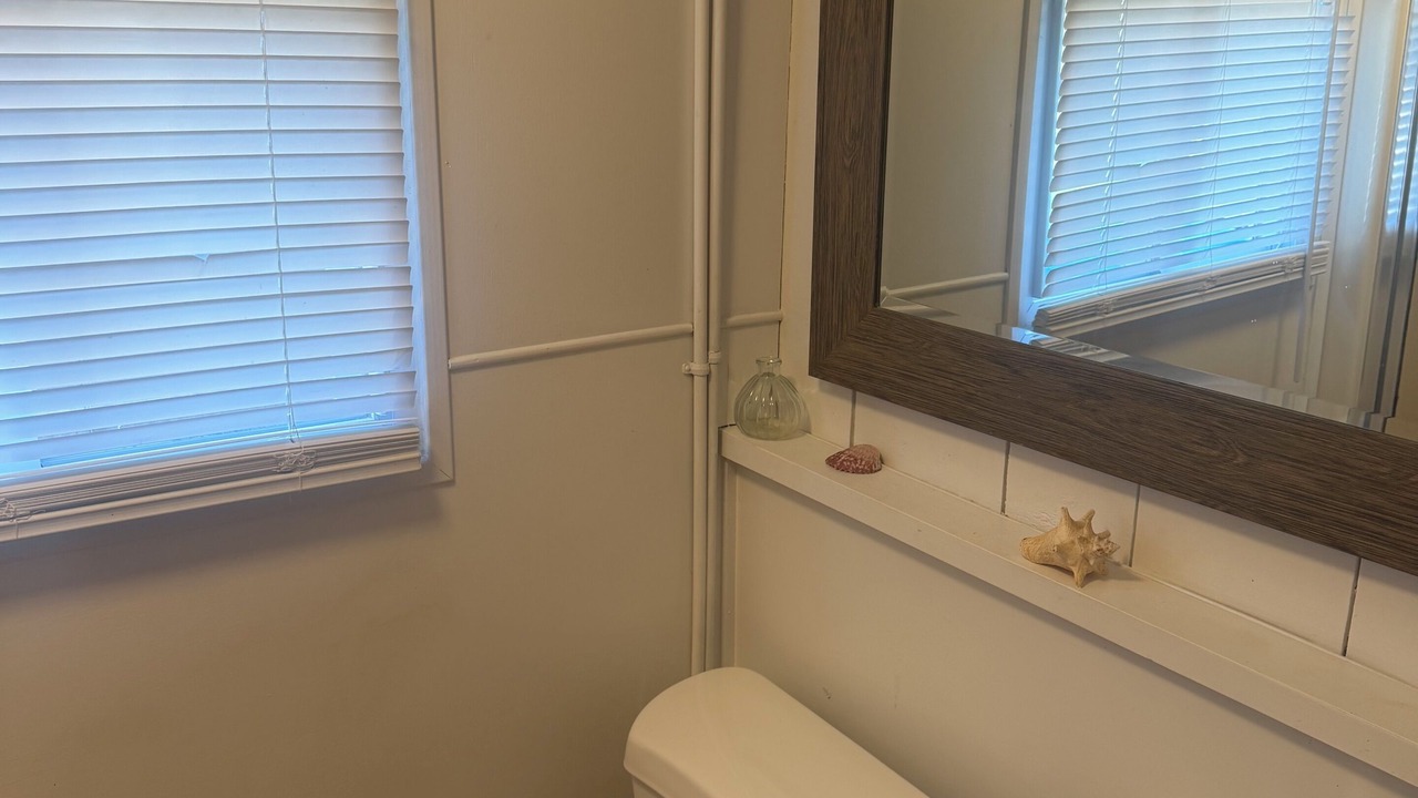 Photo of Bathroom in Malletts Bay