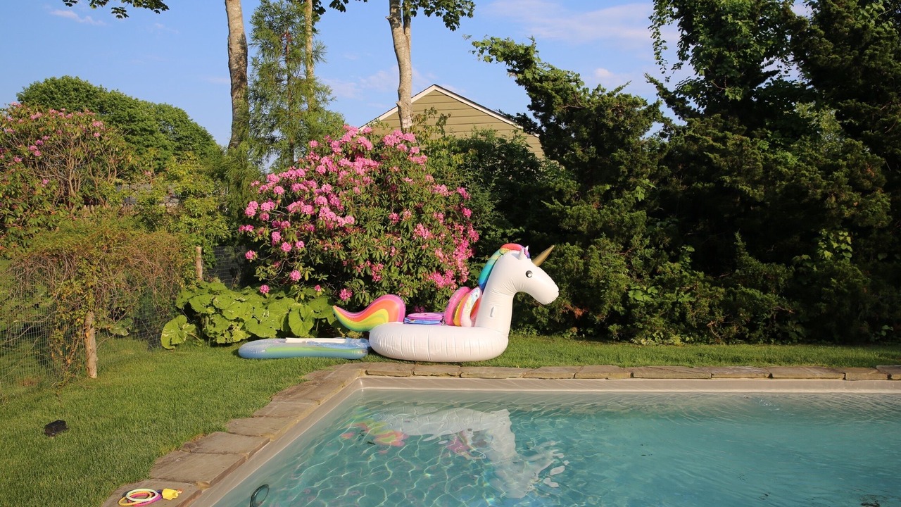 Photo of Outdoor in Amagansett Lanes