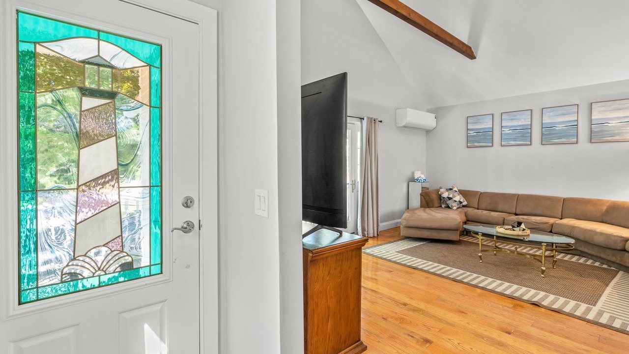 Photo of Livingroom in Barnstable