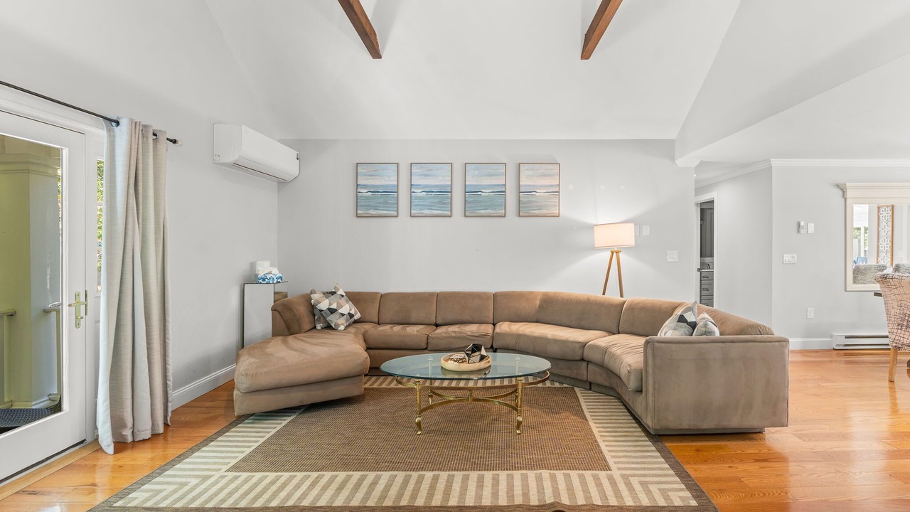 Photo of Livingroom in Barnstable