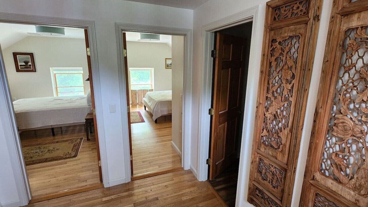 Photo of Bedroom in Shelburne Falls