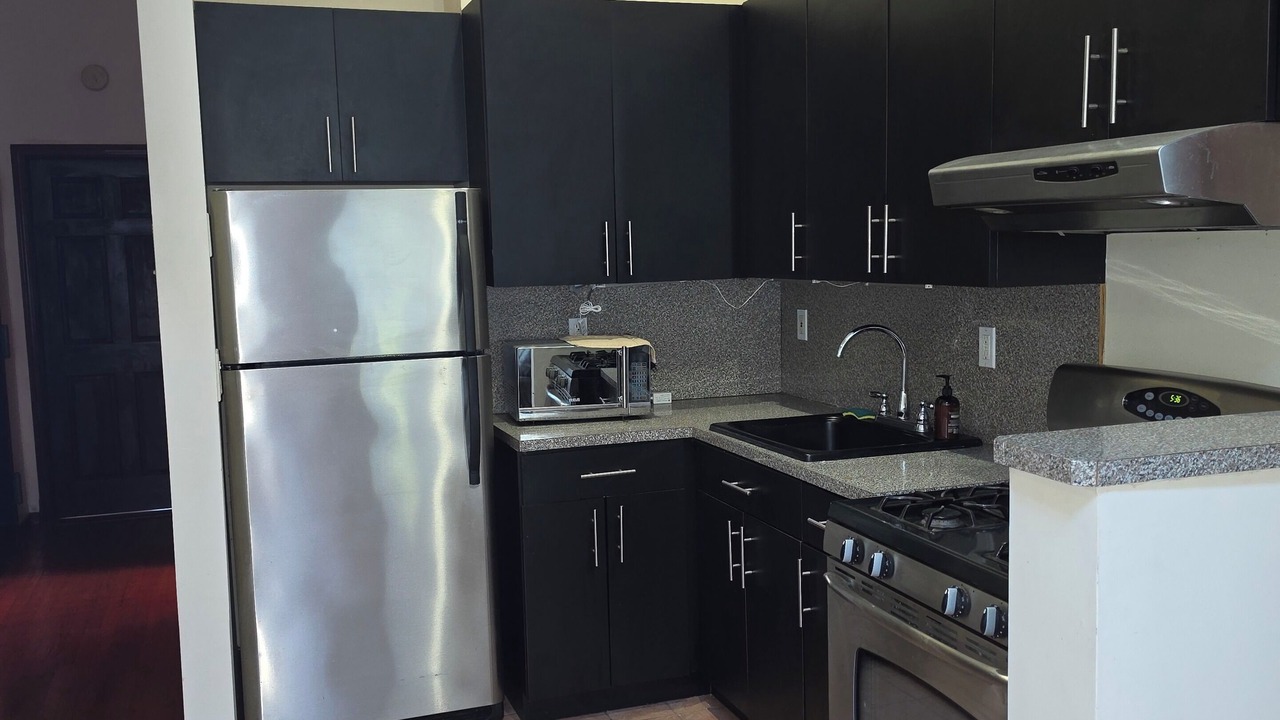 Photo of Kitchen in Central Park North