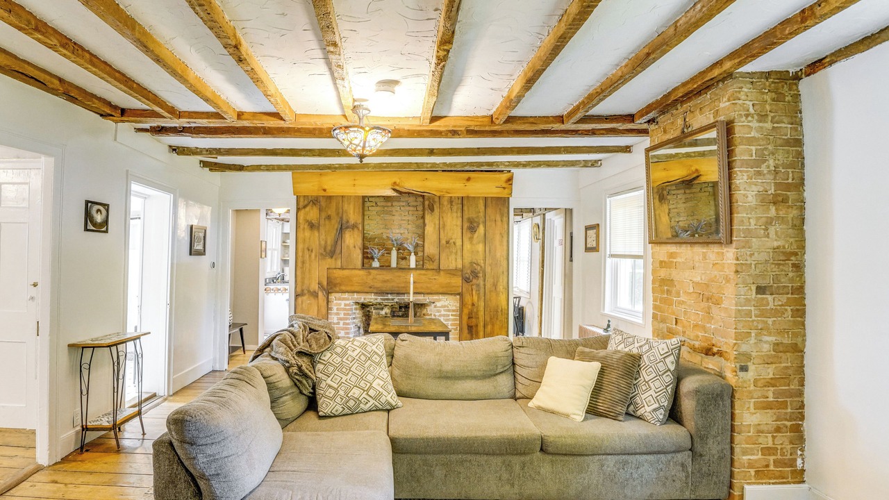 Photo of Livingroom in South Lee
