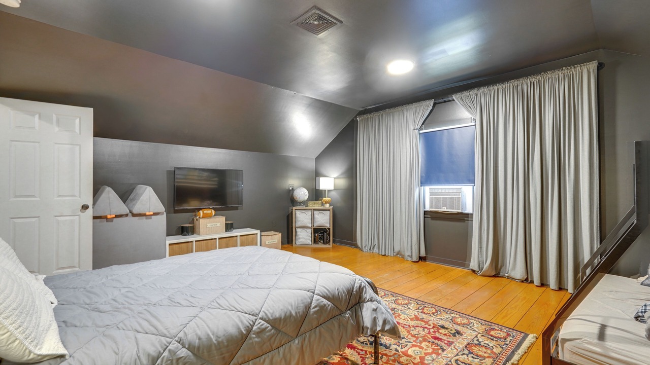 Photo of Bedroom in Southbury