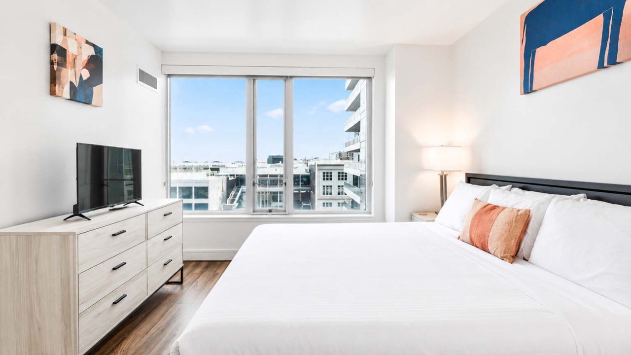 Photo of Bedroom in Seaport District