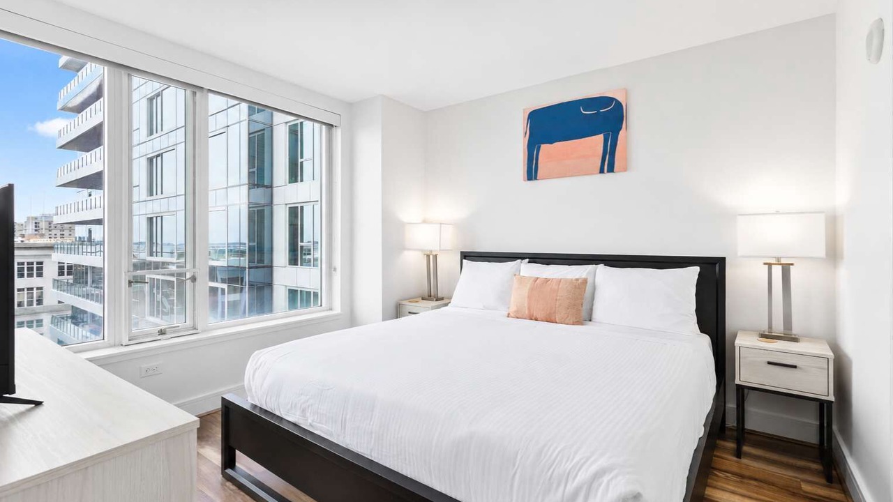 Photo of Bedroom in Seaport District