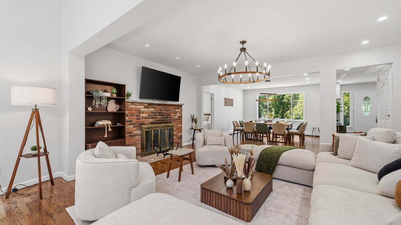 Photo of Livingroom in Monroe