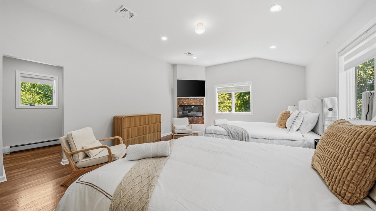 Photo of Bedroom in Monroe
