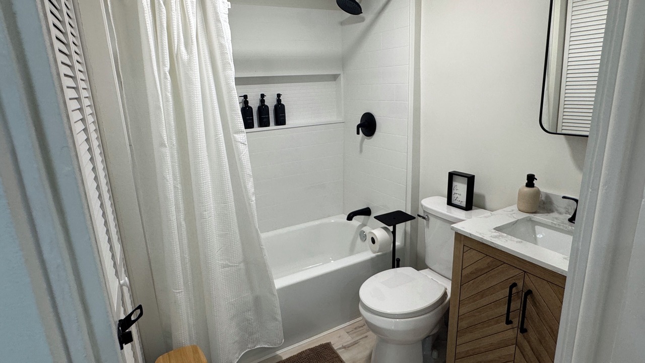 Photo of Bathroom in White Plains