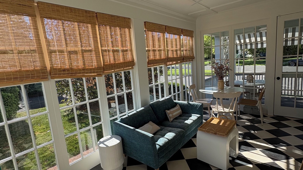 Photo of Livingroom in Spring Lake