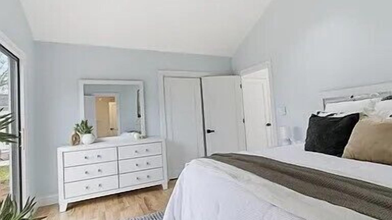 Photo of Bedroom in Summersea