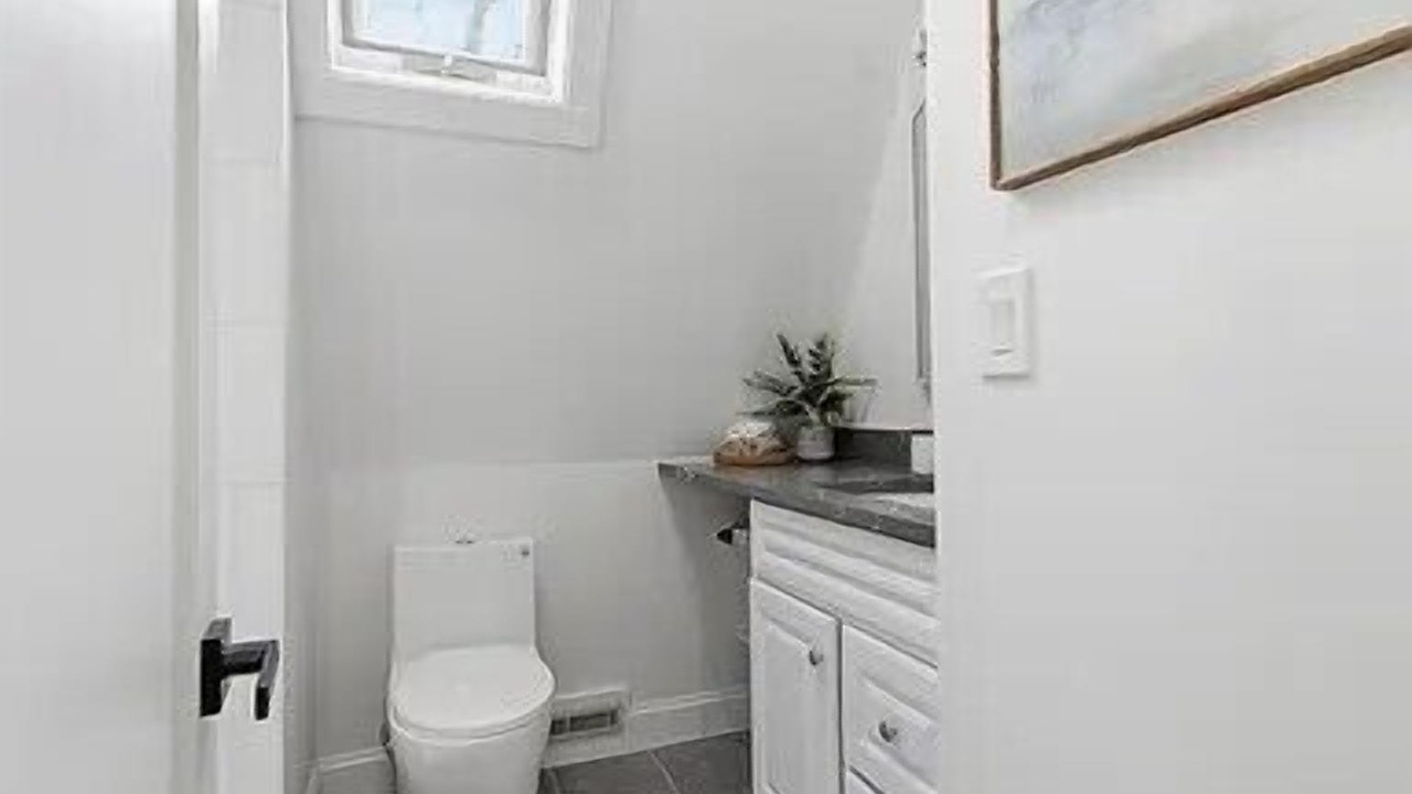 Photo of Bathroom in Summersea
