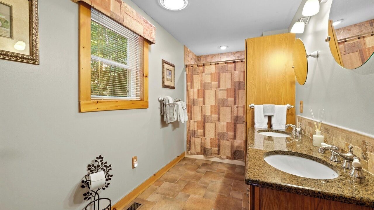 Photo of Bathroom in East Wakefield