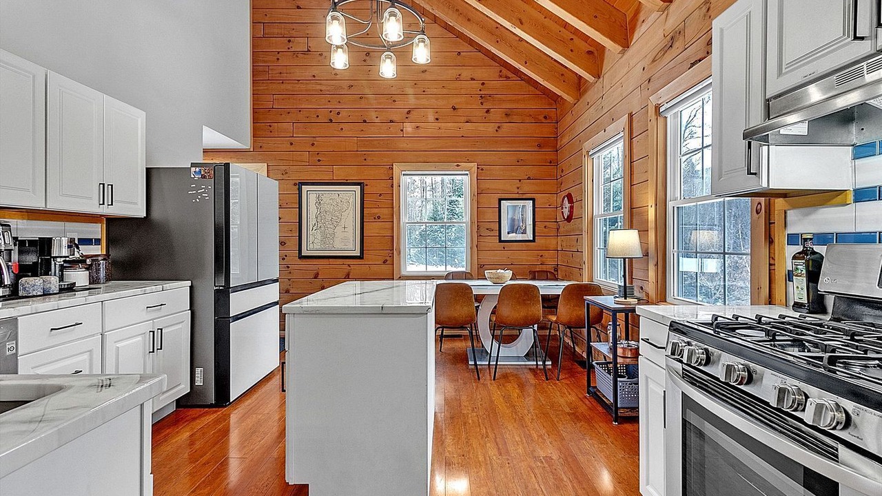 Photo of Kitchen in Warren