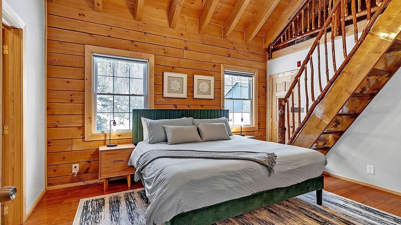Photo of Bedroom in Warren