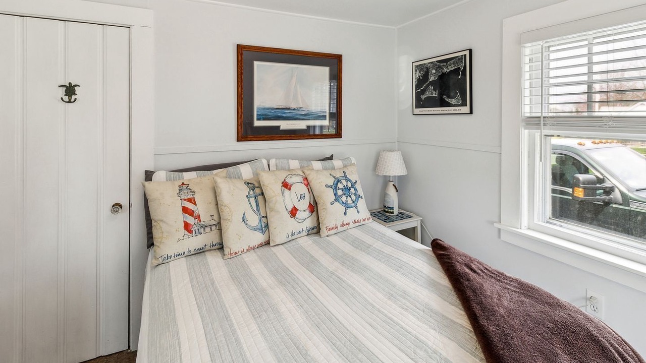 Photo of Bedroom in Wareham Center