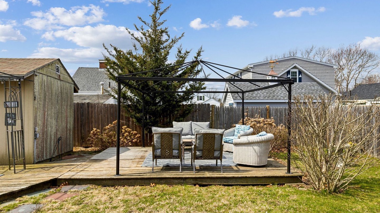 Photo of Patio Balcony in Wareham Center