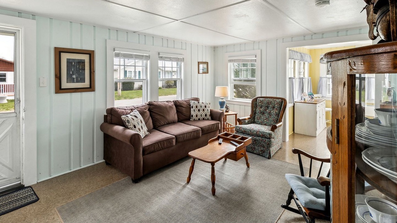 Photo of Livingroom in Wareham Center