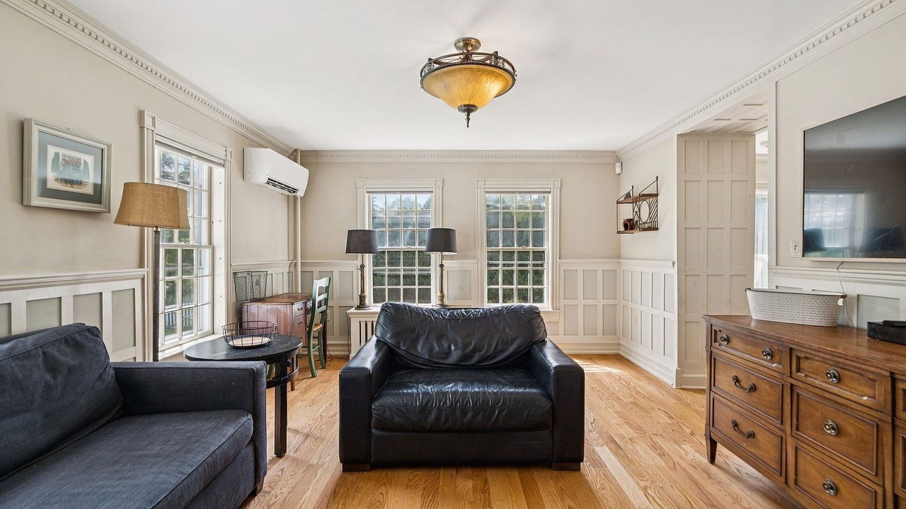 Photo of Livingroom in Guild