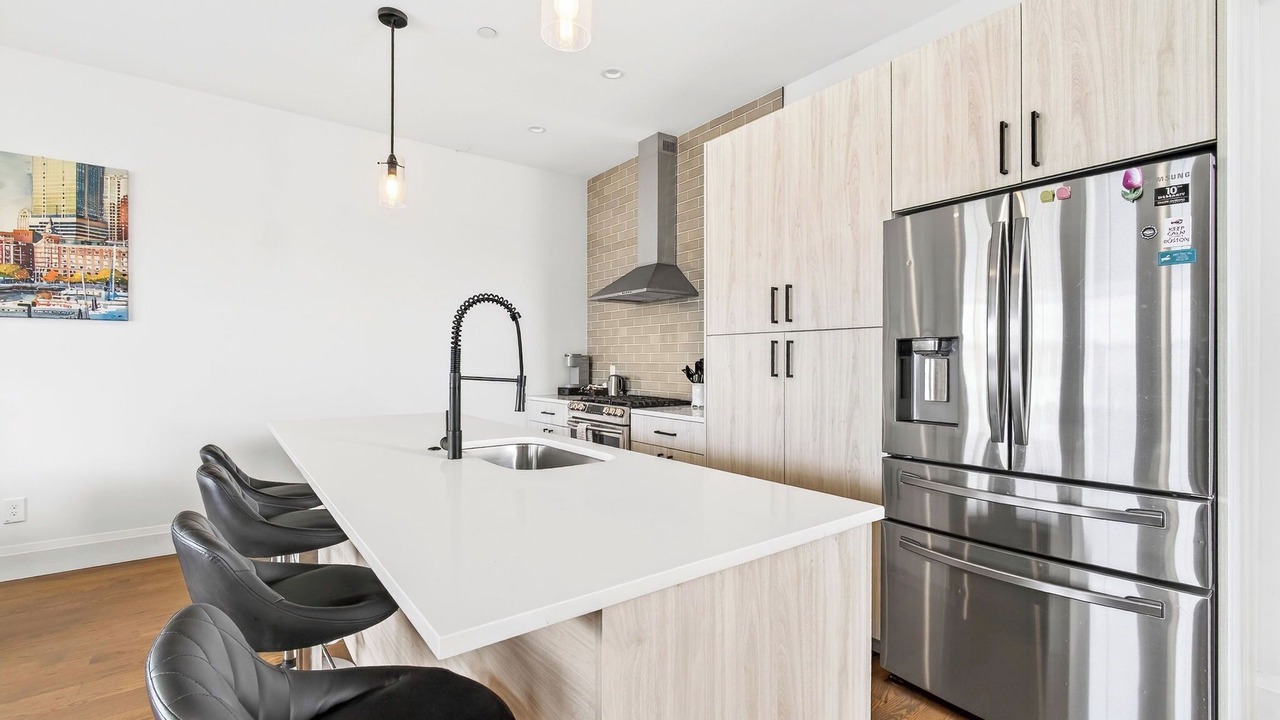 Photo of Kitchen in Harbor View - Orient Heights