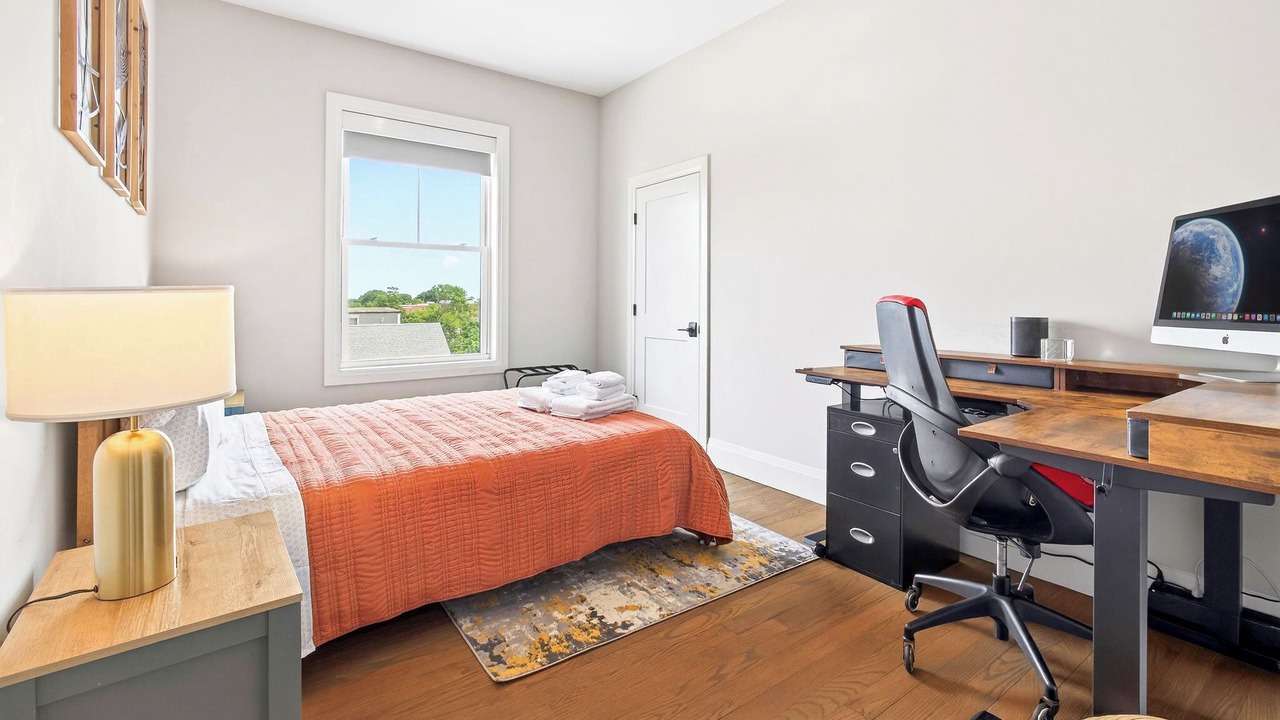 Photo of Bedroom in Harbor View - Orient Heights