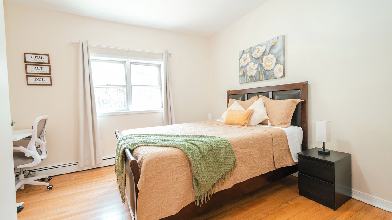 Photo of Bedroom in Belleville