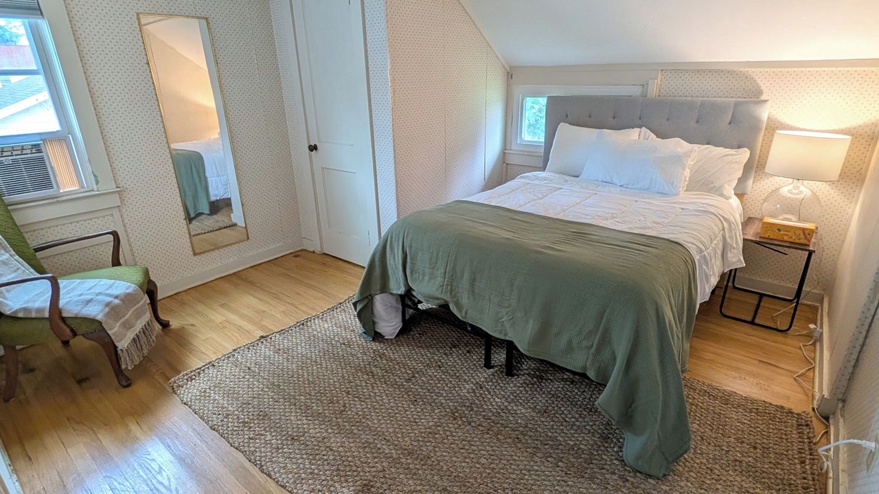 Photo of Bedroom in Auburn