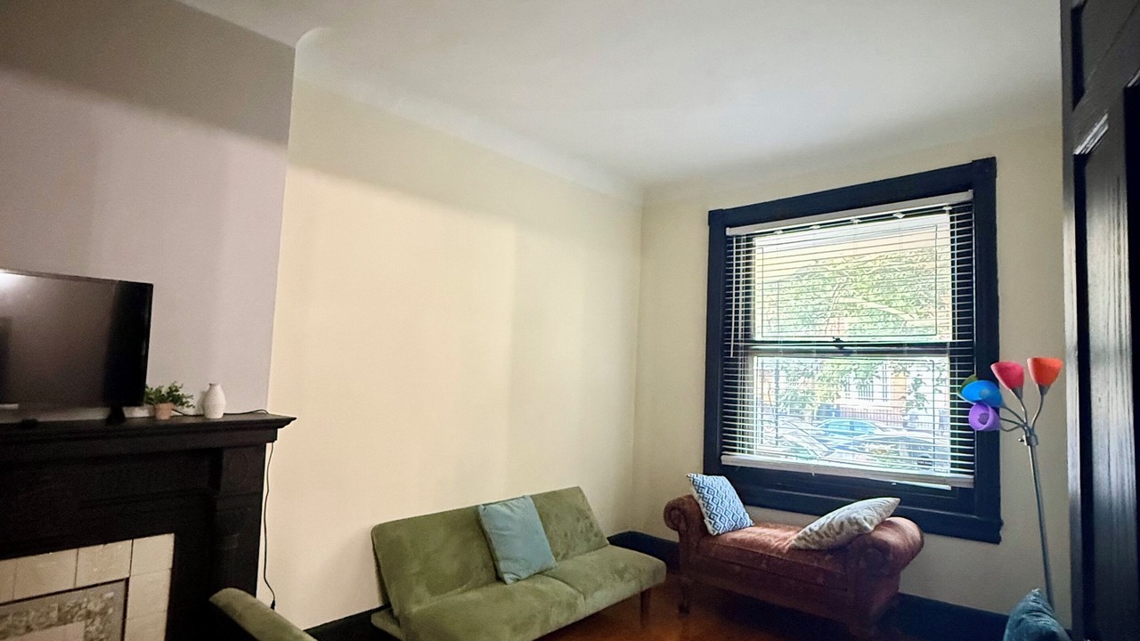 Photo of Livingroom in Spruce Hill