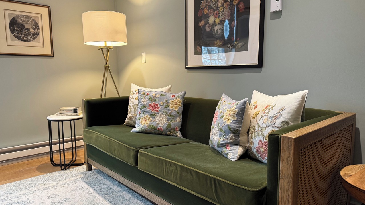 Photo of Livingroom in Mystic