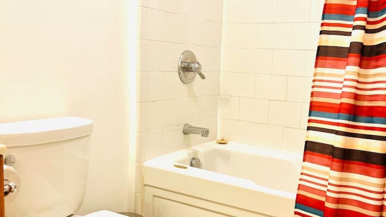 Photo of Bathroom in Highmount
