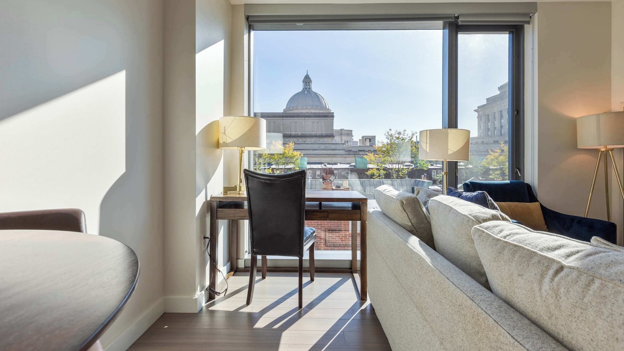 Photo of Livingroom in Back Bay