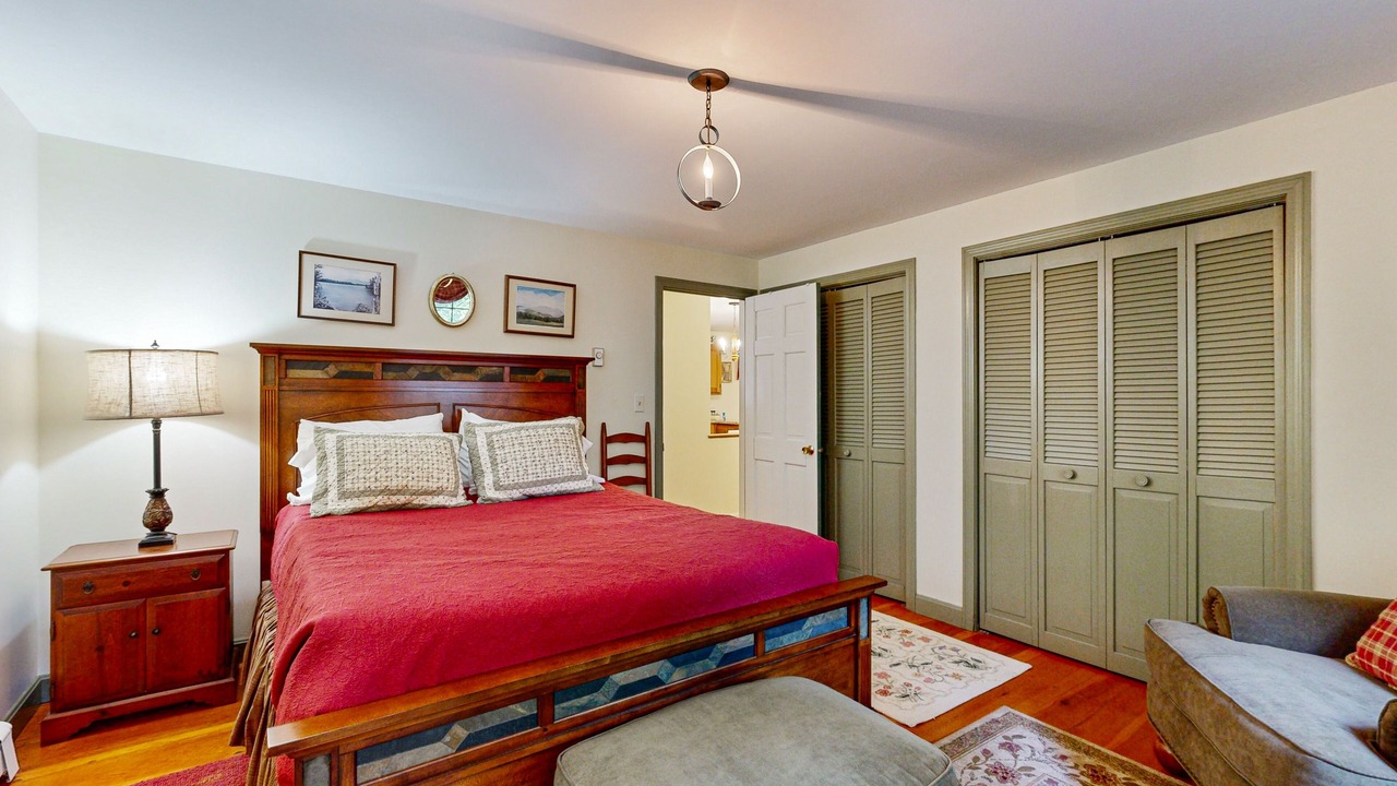 Photo of Bedroom in Center Harbor