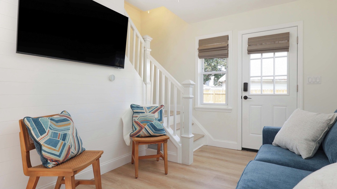Photo of Livingroom in Long Branch