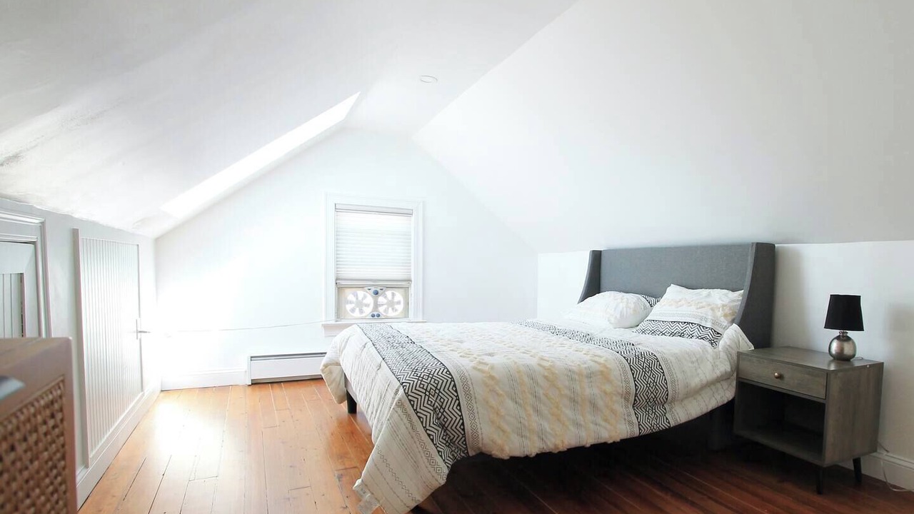 Photo of Bedroom in Yachting Village
