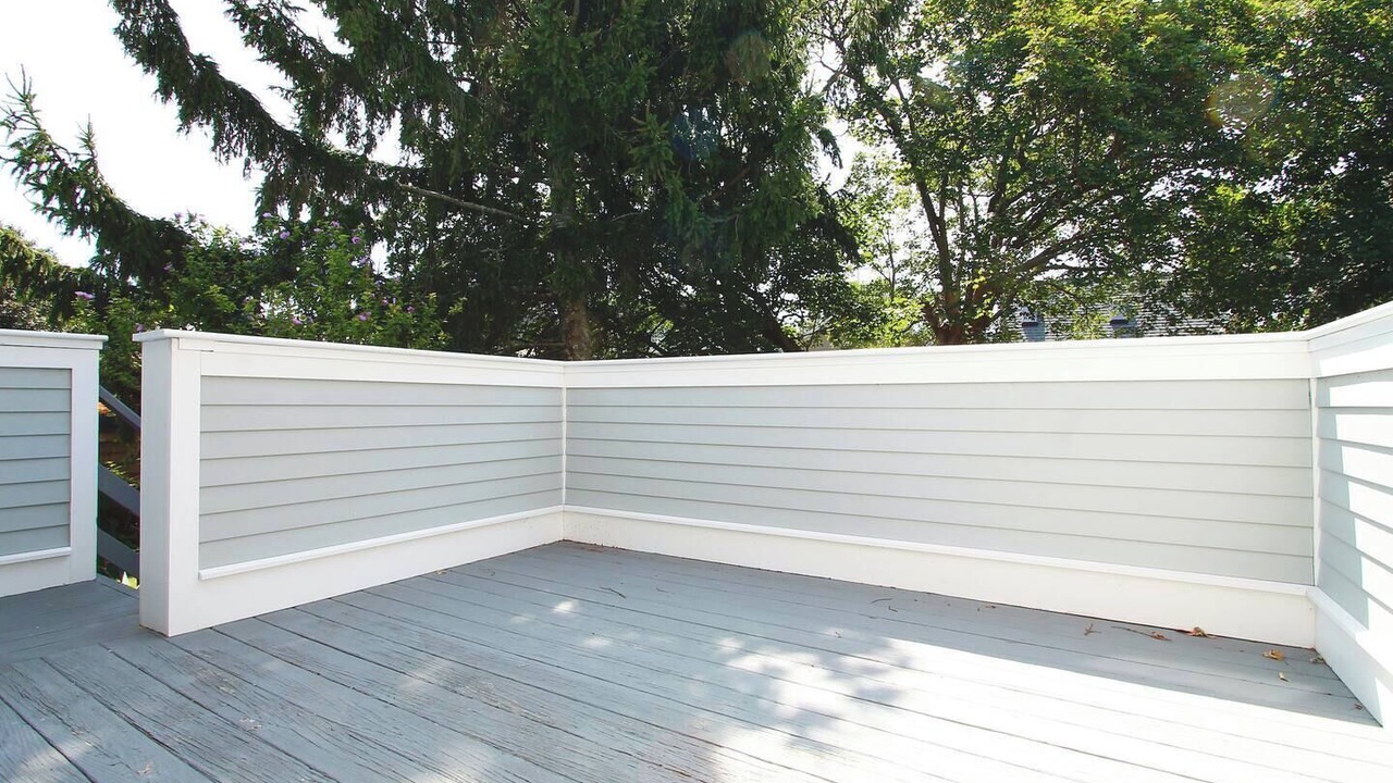 Photo of Patio Balcony in Yachting Village