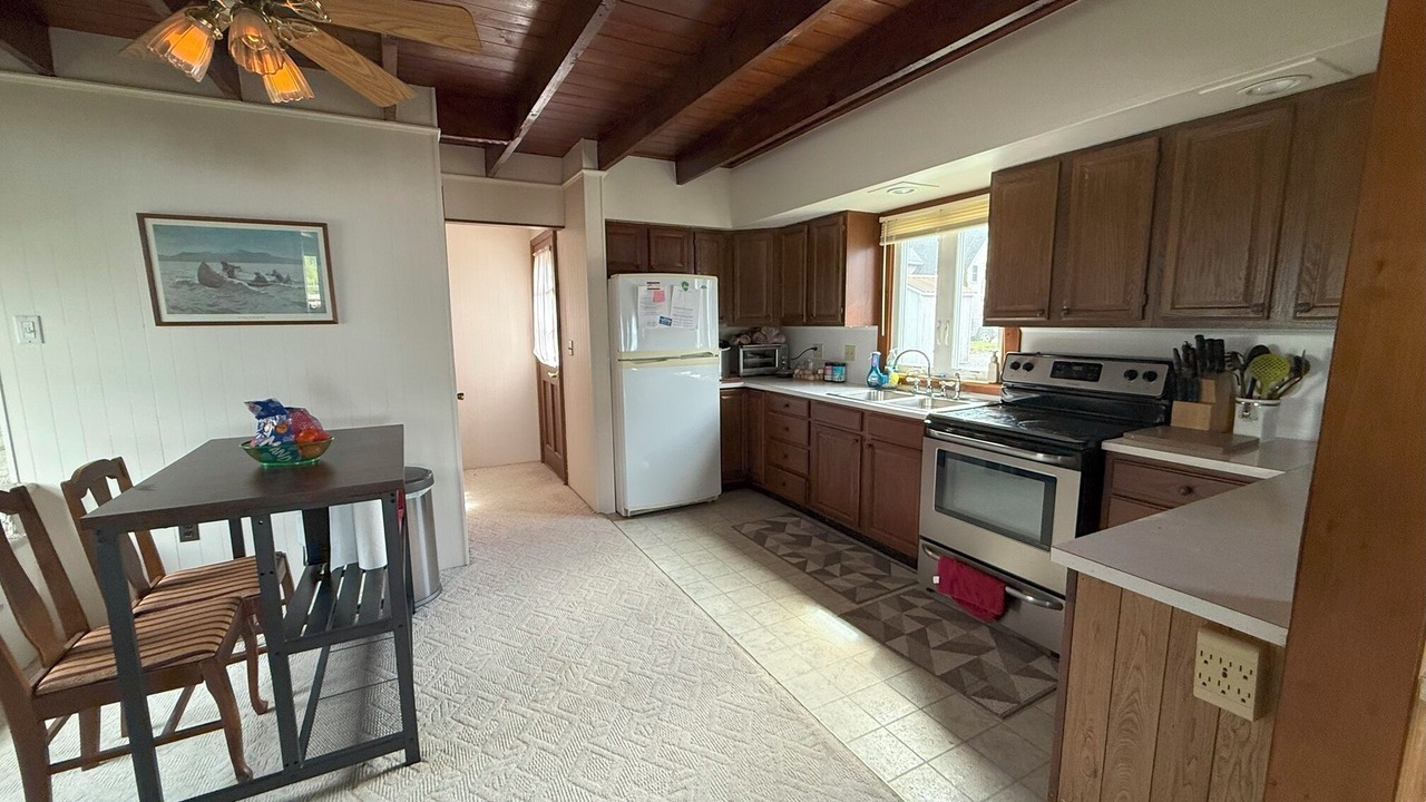 Photo of Kitchen in Brier Hill