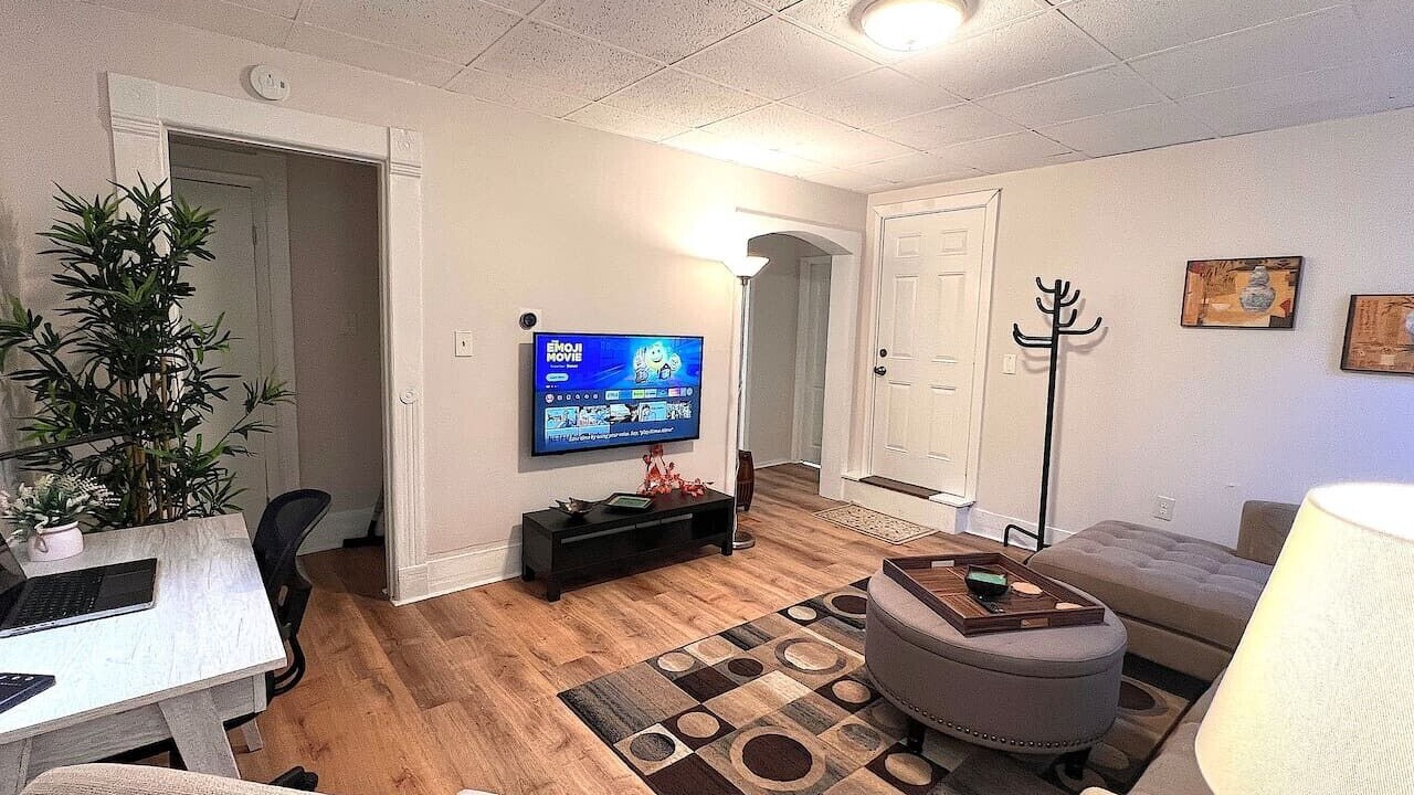 Photo of Livingroom in The Hill