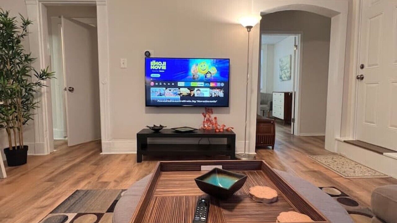 Photo of Livingroom in The Hill
