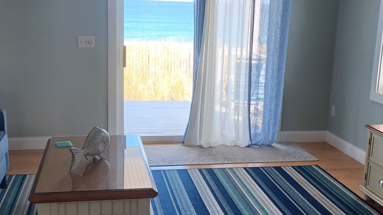 Photo of Livingroom in Salisbury Beach
